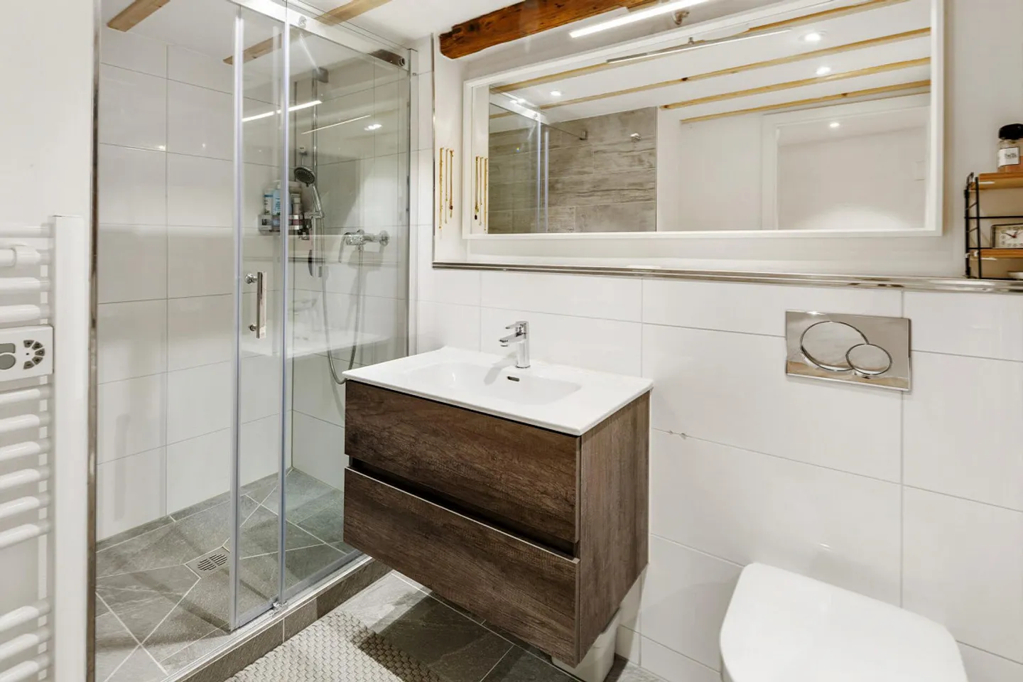 Casa d'angolo TOP-Ristrutturata a Hittnau-Isikon - Foto 17 di 28