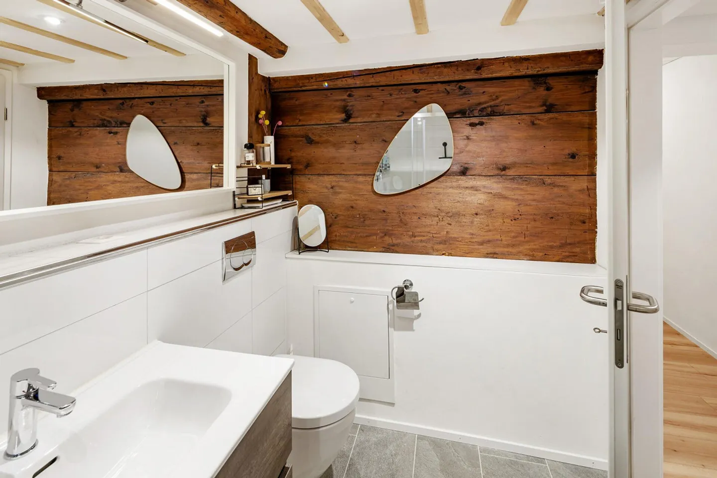 Casa d'angolo TOP-Ristrutturata a Hittnau-Isikon - Foto 18 di 28