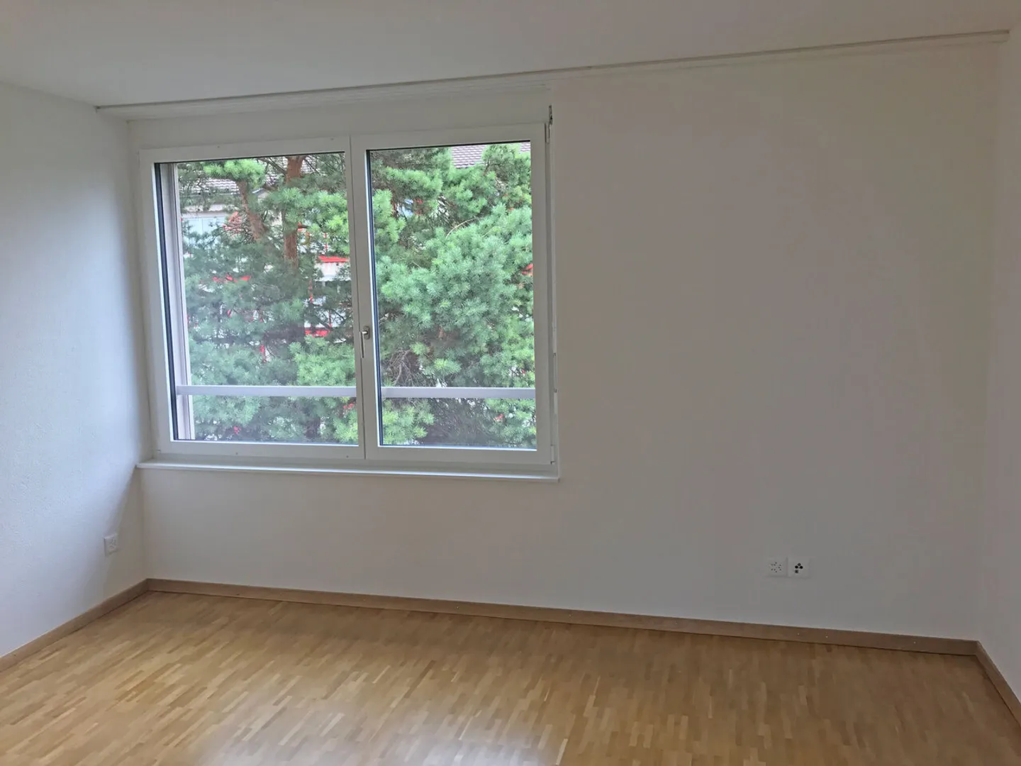 Moderne Familienwohnung mit Balkon - Foto 5 von 8