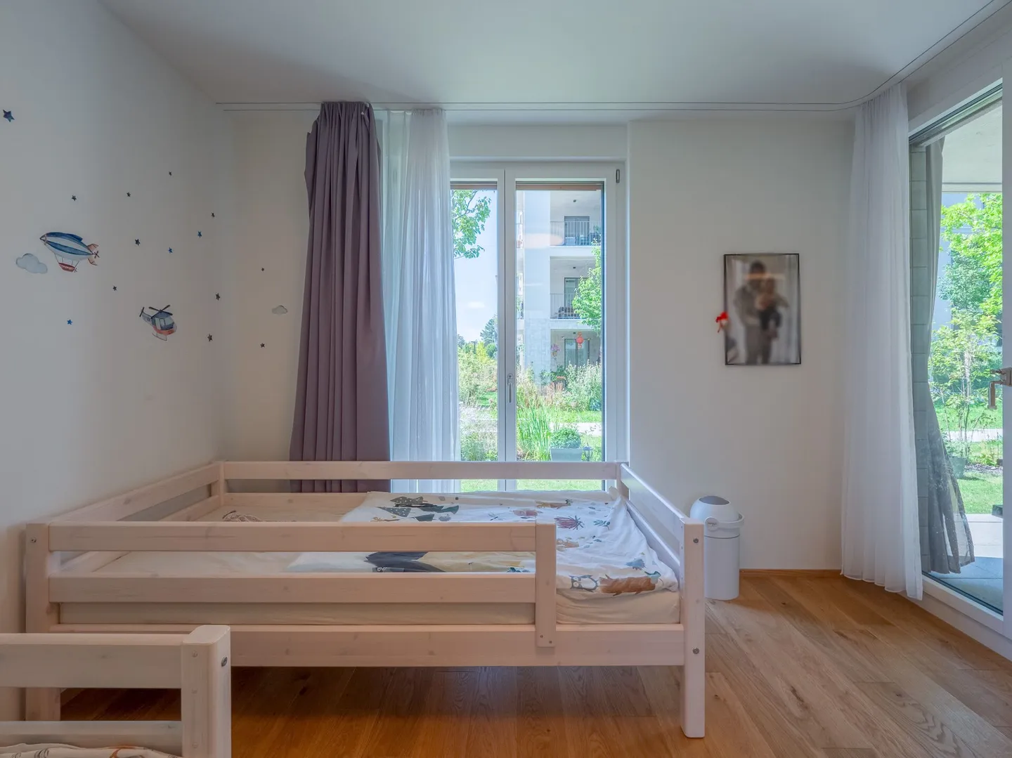 Vivere con giardino: nuovo appartamento di 4,5 stanze in posizione privilegiata - Foto 8 di 12