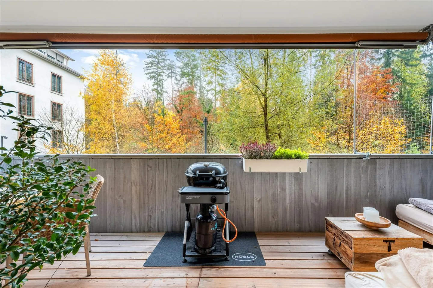 Modern Living in Greencity - Elegant Condominium in Zurich-Manegg - Photo 10 of 13