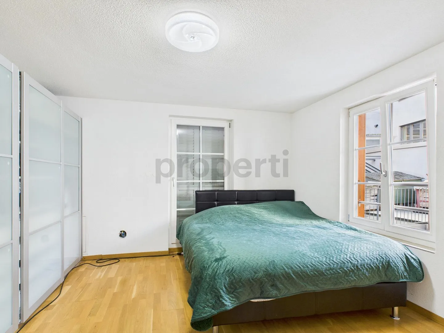 Einladendes Reihenhaus in Basel mit 6.5 Zimmern - Foto 7 von 12