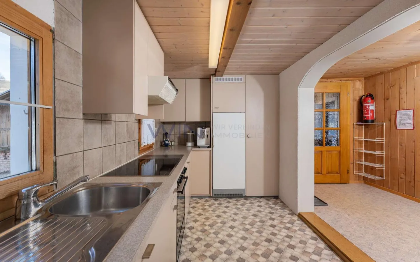 Traditional Home Decor (two holiday apartments including expansion potential) - Photo 8 of 11