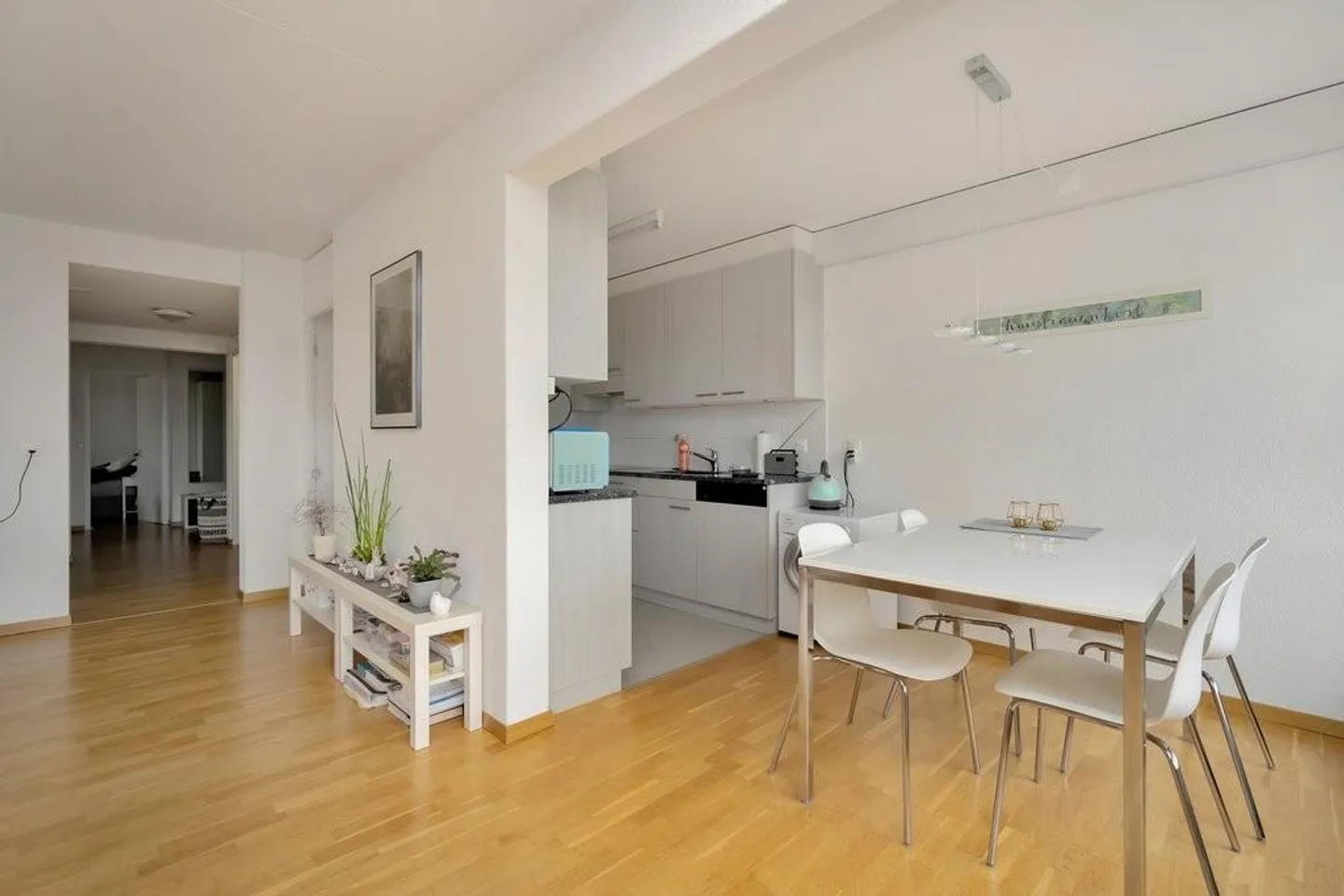 Appartement spacieux de 4,5 pièces avec vue - Photo 4 sur 10