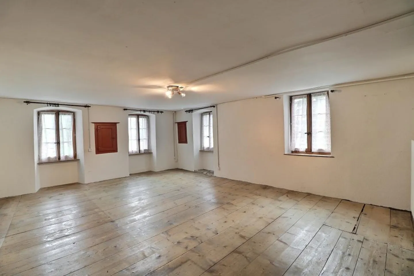 Prächtiges Dorfhaus mit Renovierungsprojekt - Foto 10 von 10