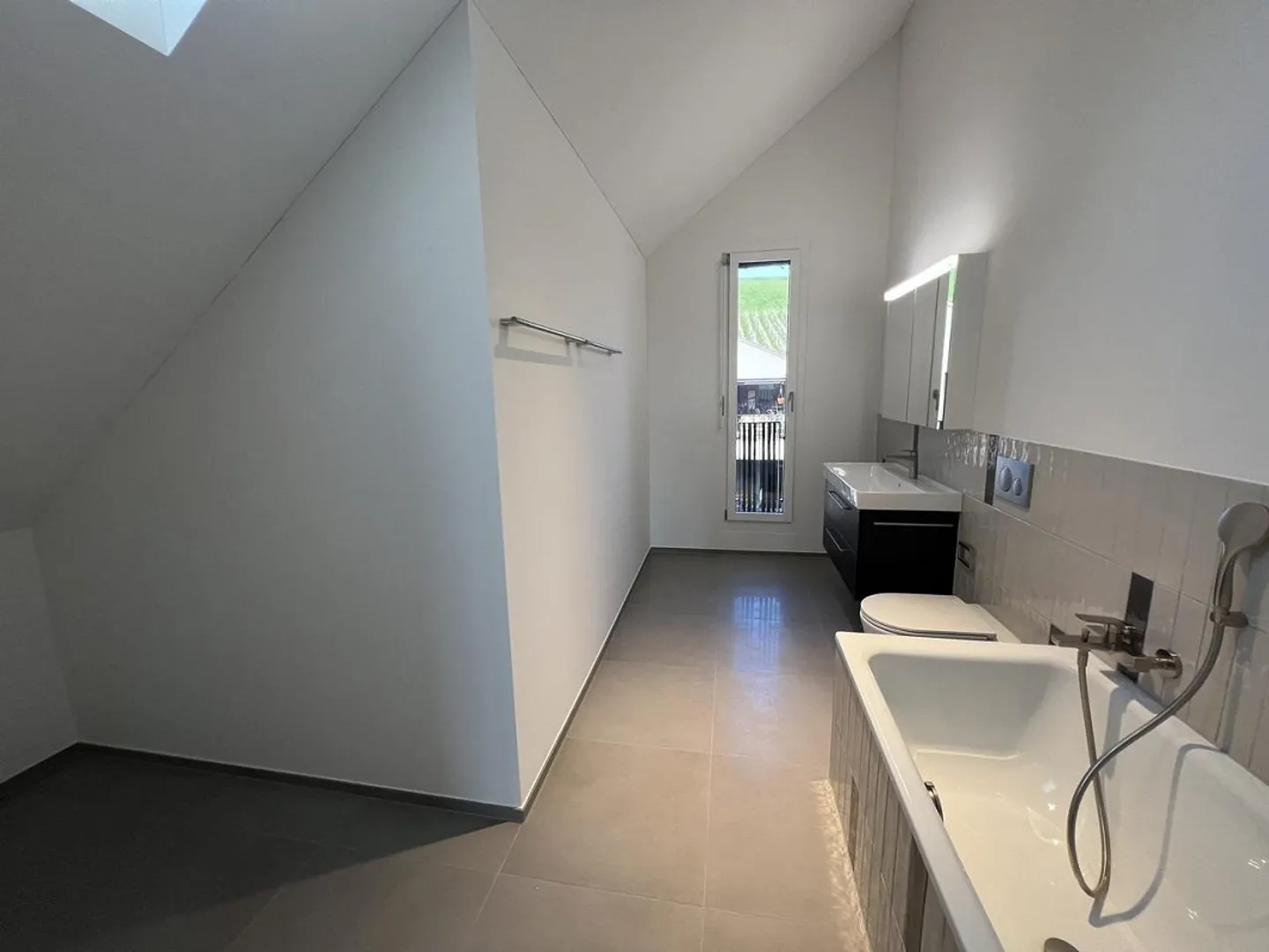 Maisonette der gehobenen Klasse - Erstbezug - Foto 9 di 13
