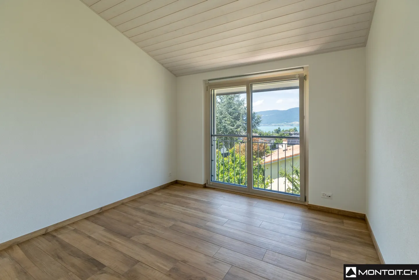 Cheyres, in affitto, appartamento di 2,5 locali, vista sul lago di Neuchâtel! - Foto 3 di 8