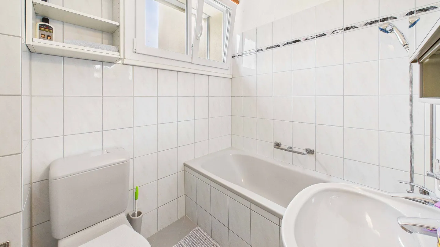 Grosszügiges Wohnerlebnis mit Potenzial - Foto 13 von 15