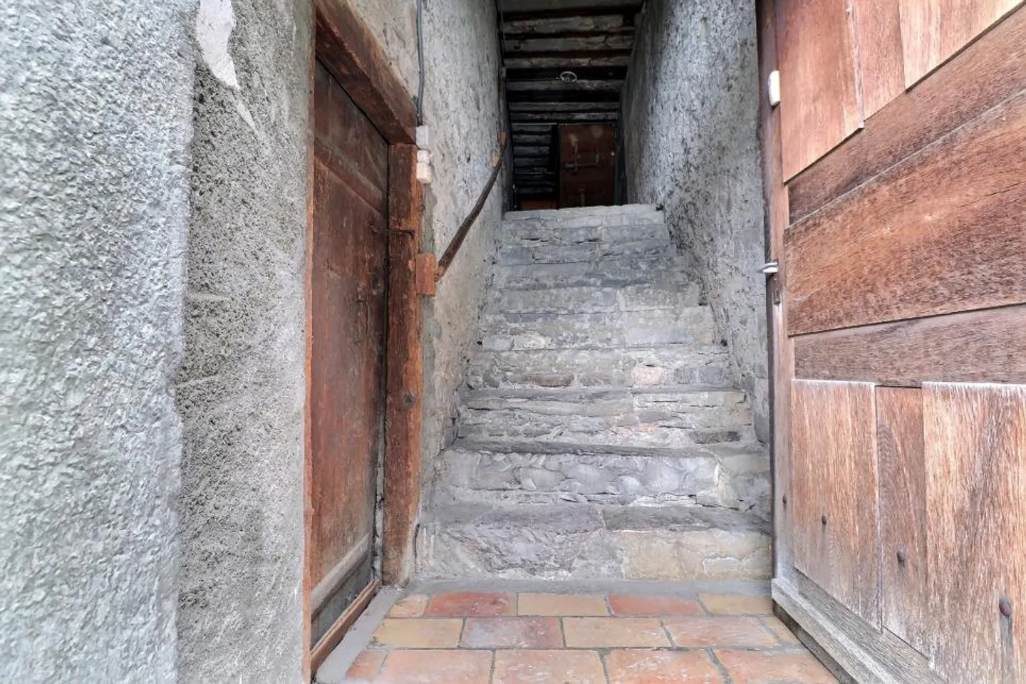 Prächtiges Dorfhaus mit Renovierungsprojekt - Foto 9 von 10