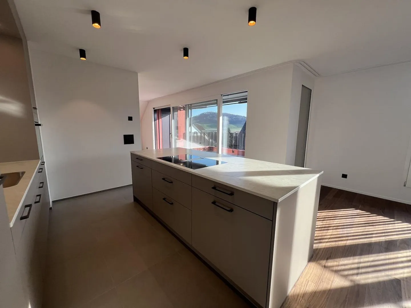 Maisonette der gehobenen Klasse - Erstbezug - Foto 2 di 13
