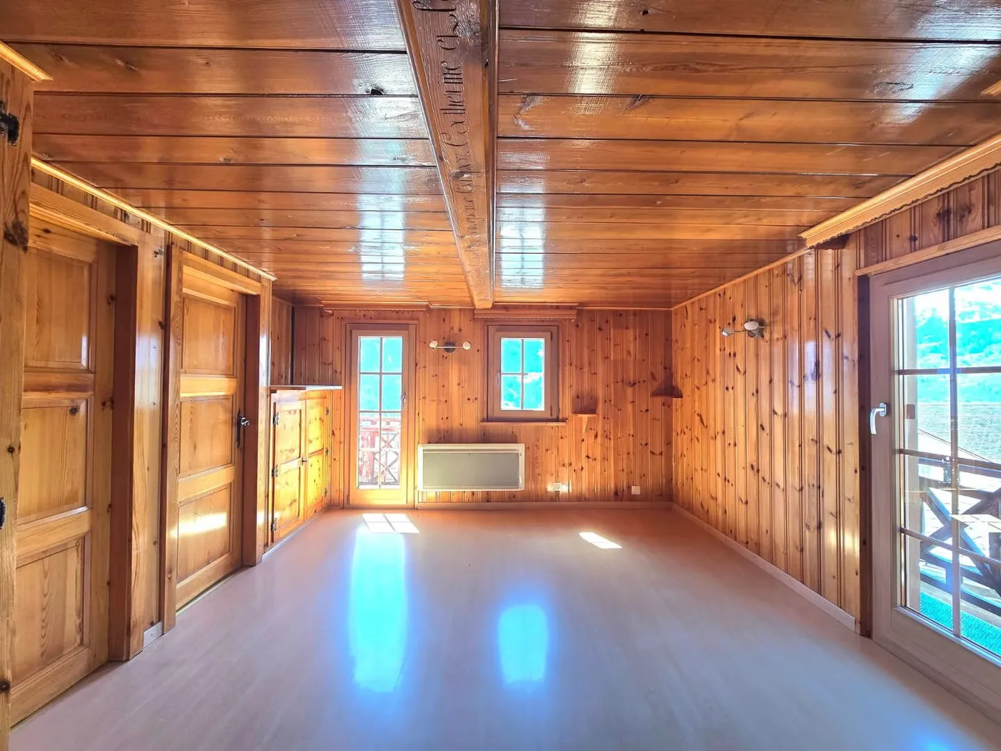 Charming apartment with terrace, panoramic view and garage in St-Martin, Val d'Hérens - Photo 1 of 18