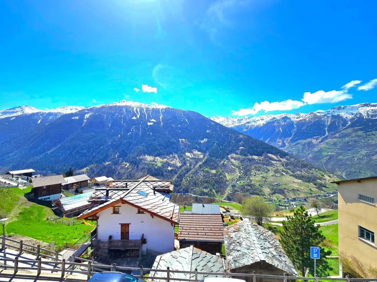 Charming apartment with terrace, panoramic view and garage in St-Martin, Val d'Hérens - Photo 2 of 18