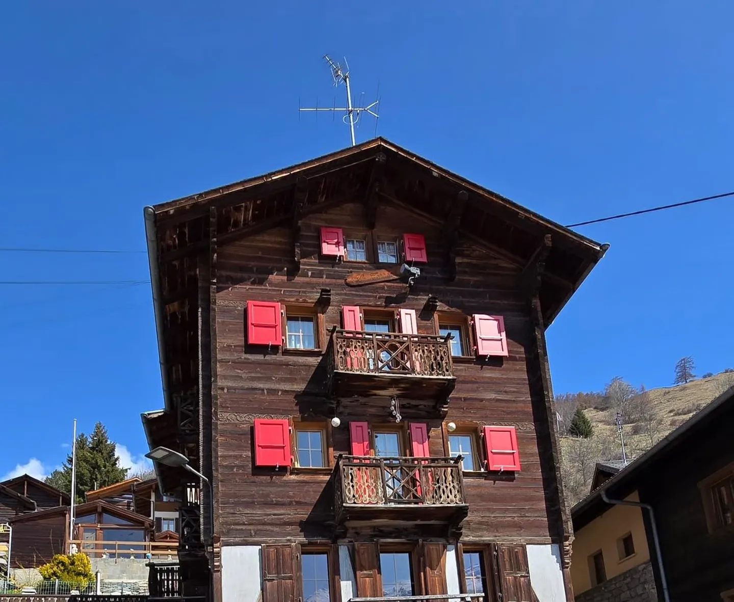 Charming apartment with terrace, panoramic view and garage in St-Martin, Val d'Hérens - Photo 4 of 18