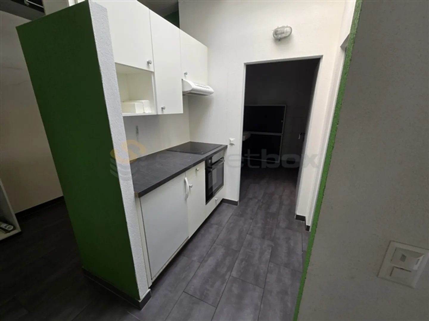 «Double box aménagés en bureaux - à louer !» - Photo 5 sur 14