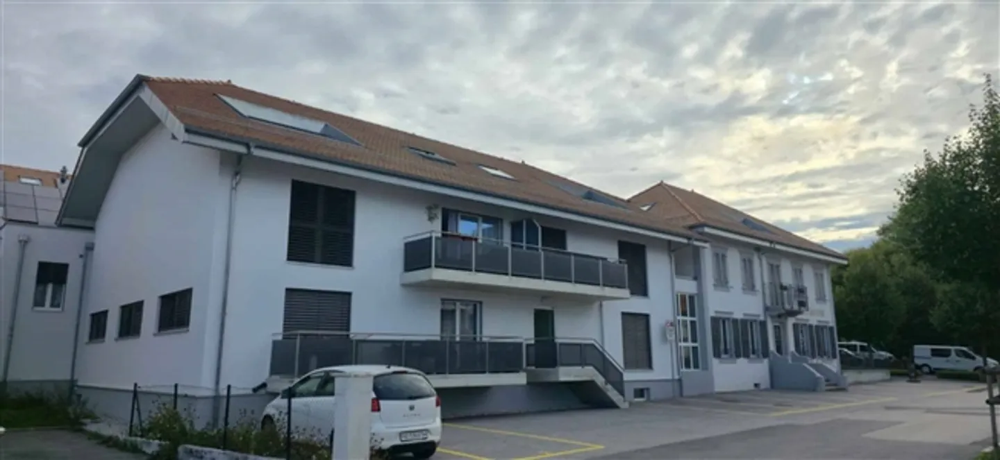 Locaux commerciaux, emplacement stratégique exceptionnel - Photo 1 sur 1