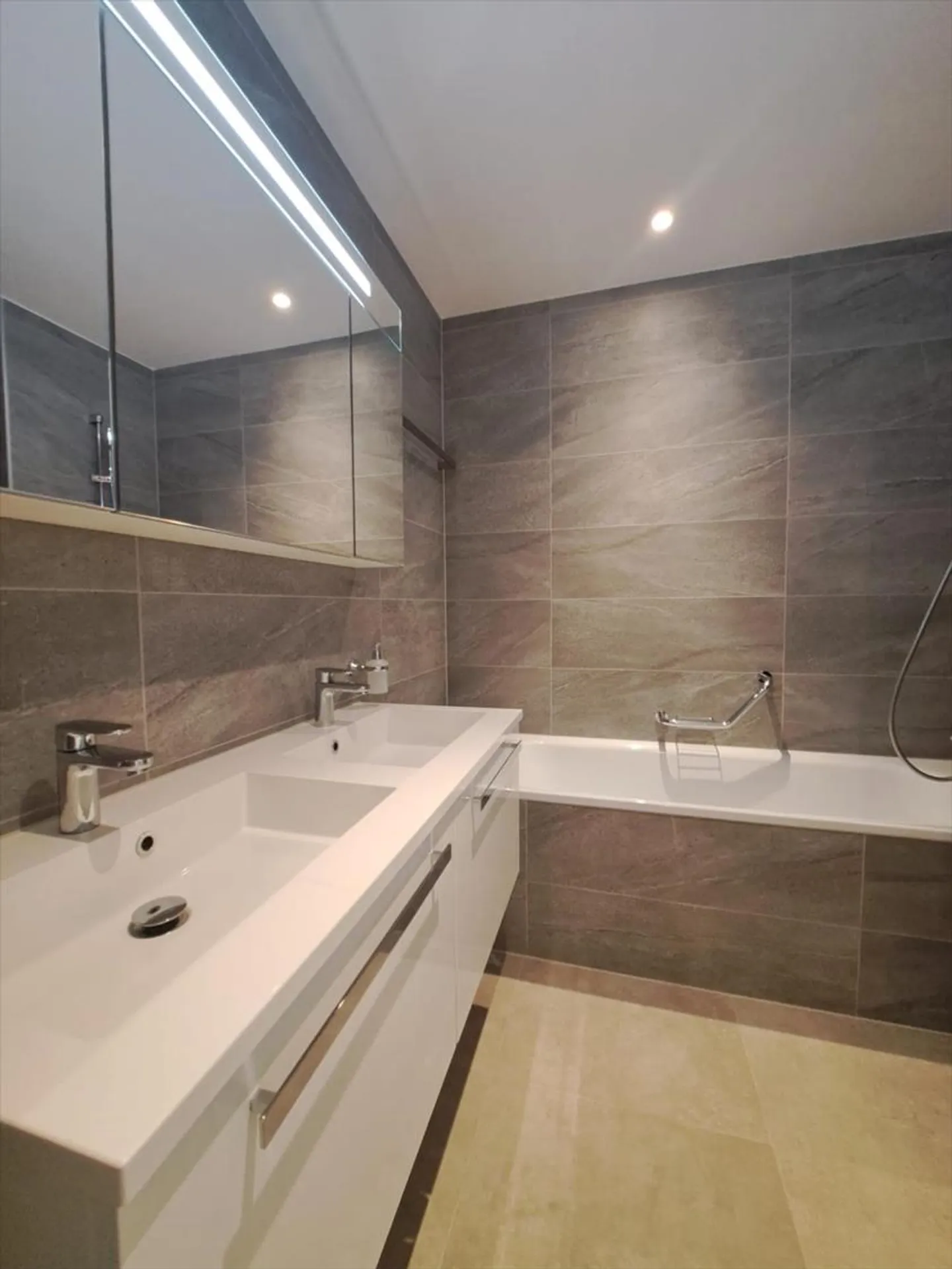 Wohnung mieten - Foto 4 von 7