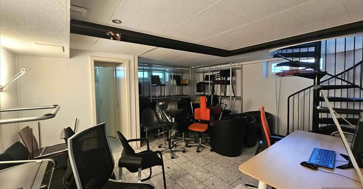 Spazio ufficio in affitto - Foto 7 di 8