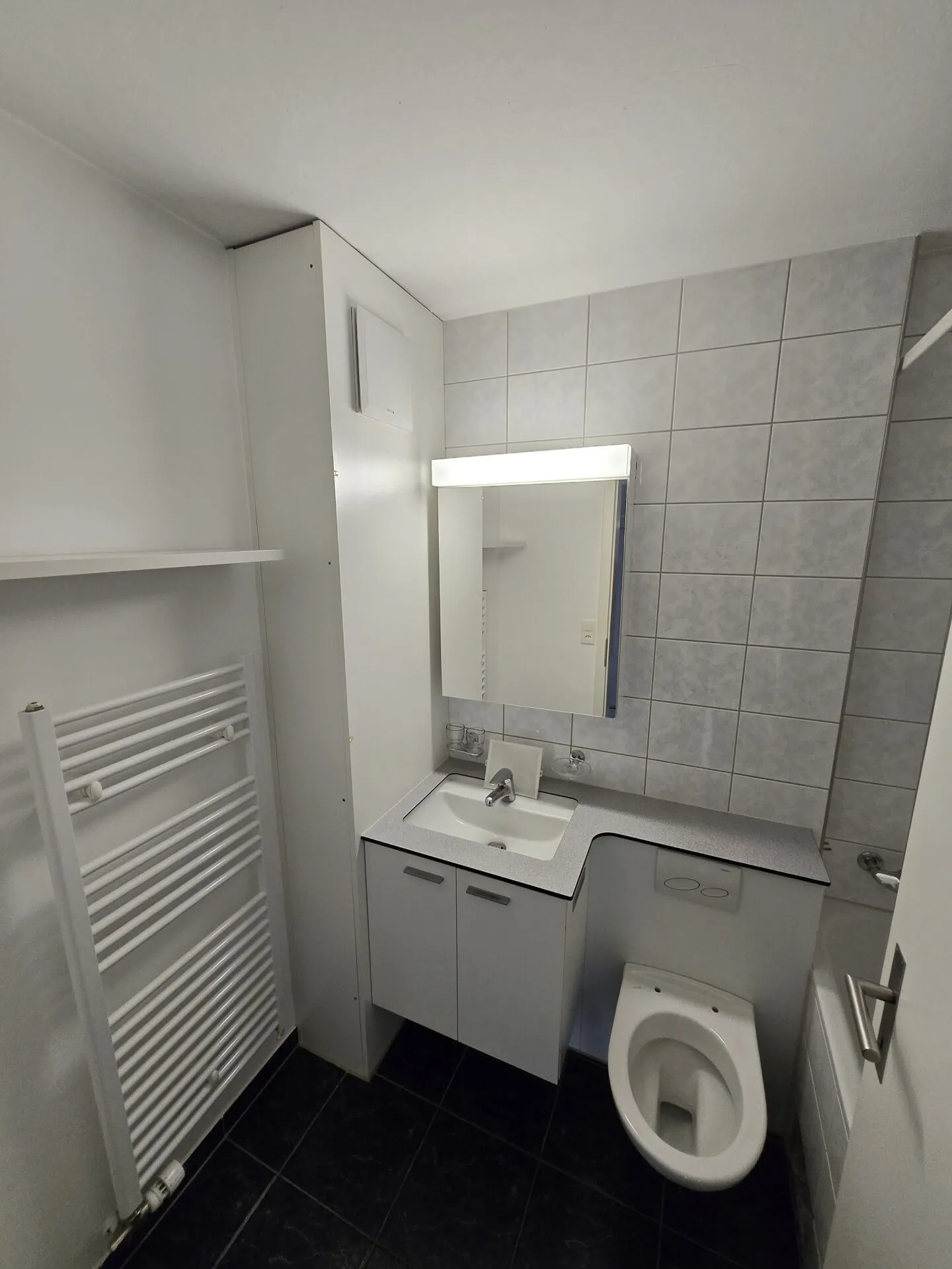 Beautiful 3.5 room apartment in a beautiful location now still available! - Photo 7 of 9