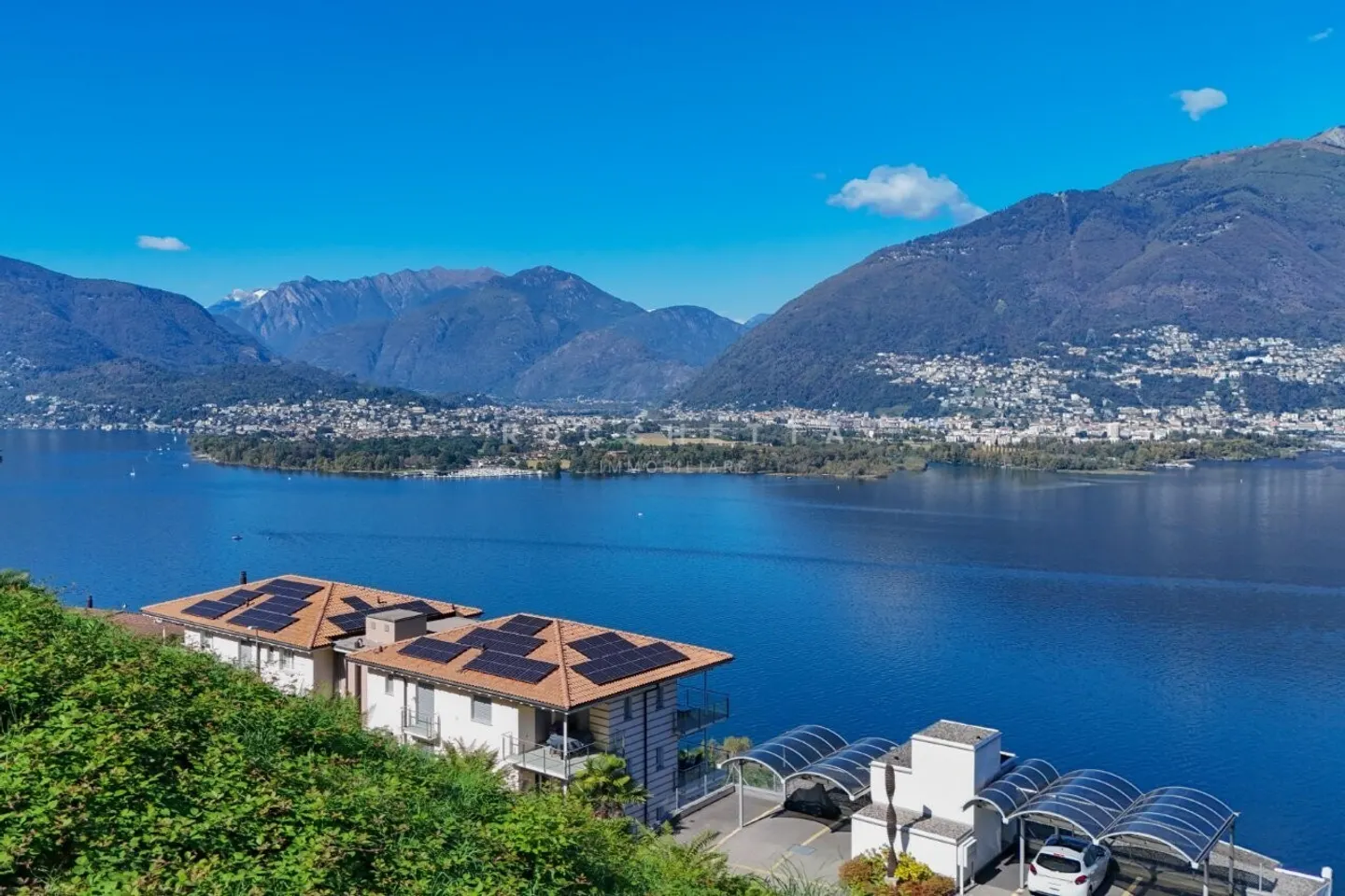 Terreno edificabile con vista lago - Foto 1 di 5