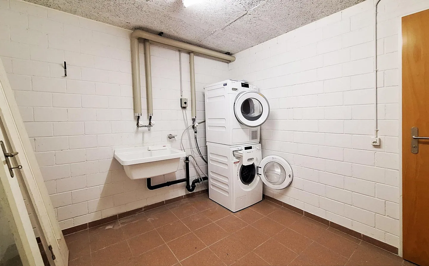 Living in a quiet and green environment - Photo 11 of 13