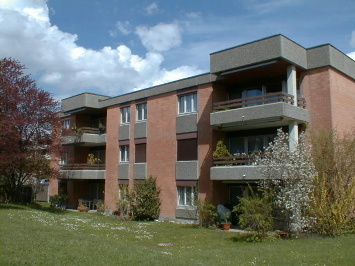 Louer sans dépôt - appartement familial confortable - Photo 1 sur 7