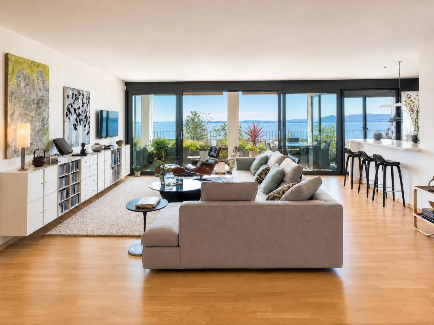 Appartamento di Lusso con Vista Lago - Foto 1 di 13