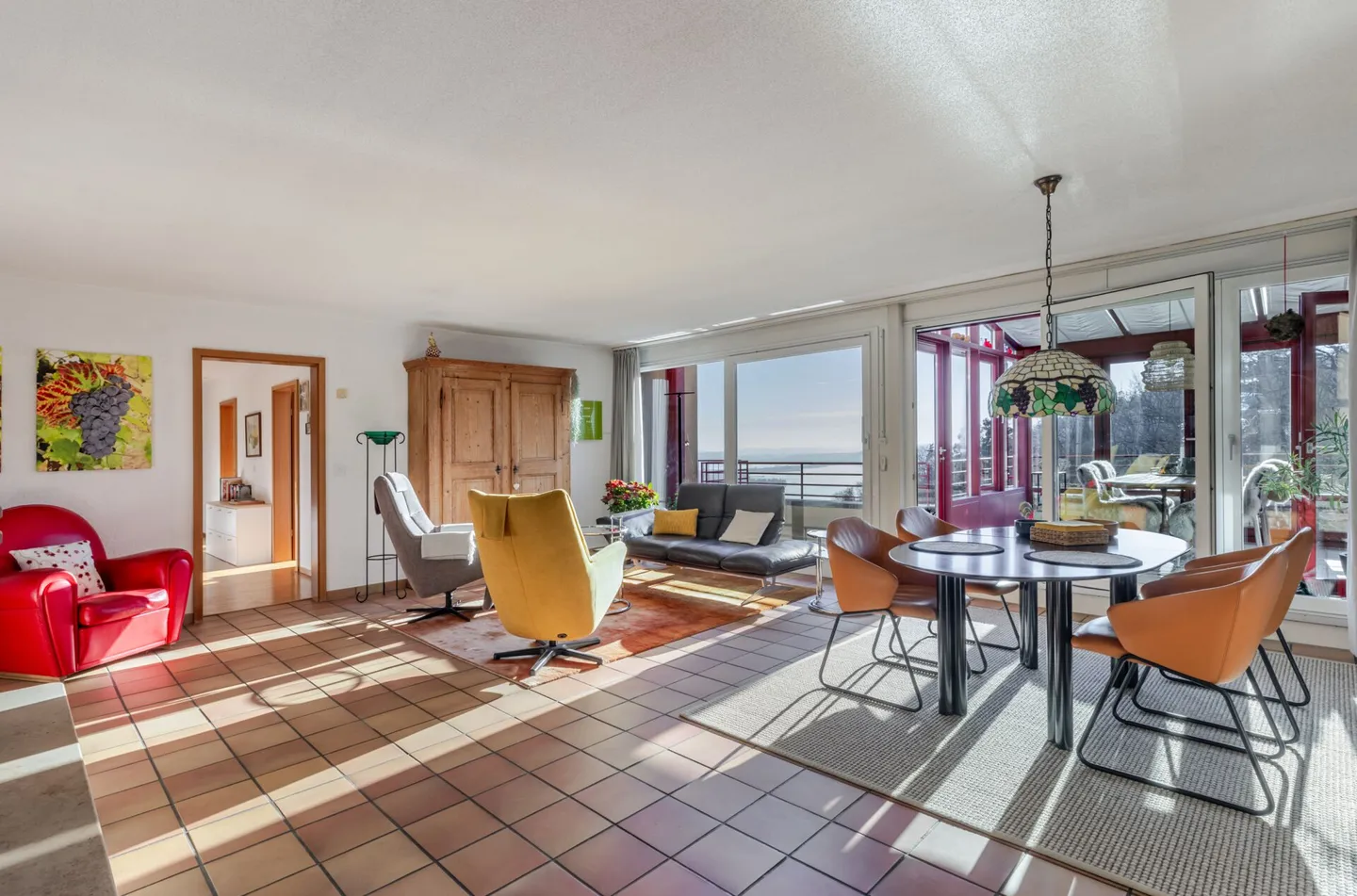 Appartamento da sogno di 6,5 stanze con vista panoramica sul lago di Bienne - Sensazione di vacanza garantita! - Foto 3 di 19