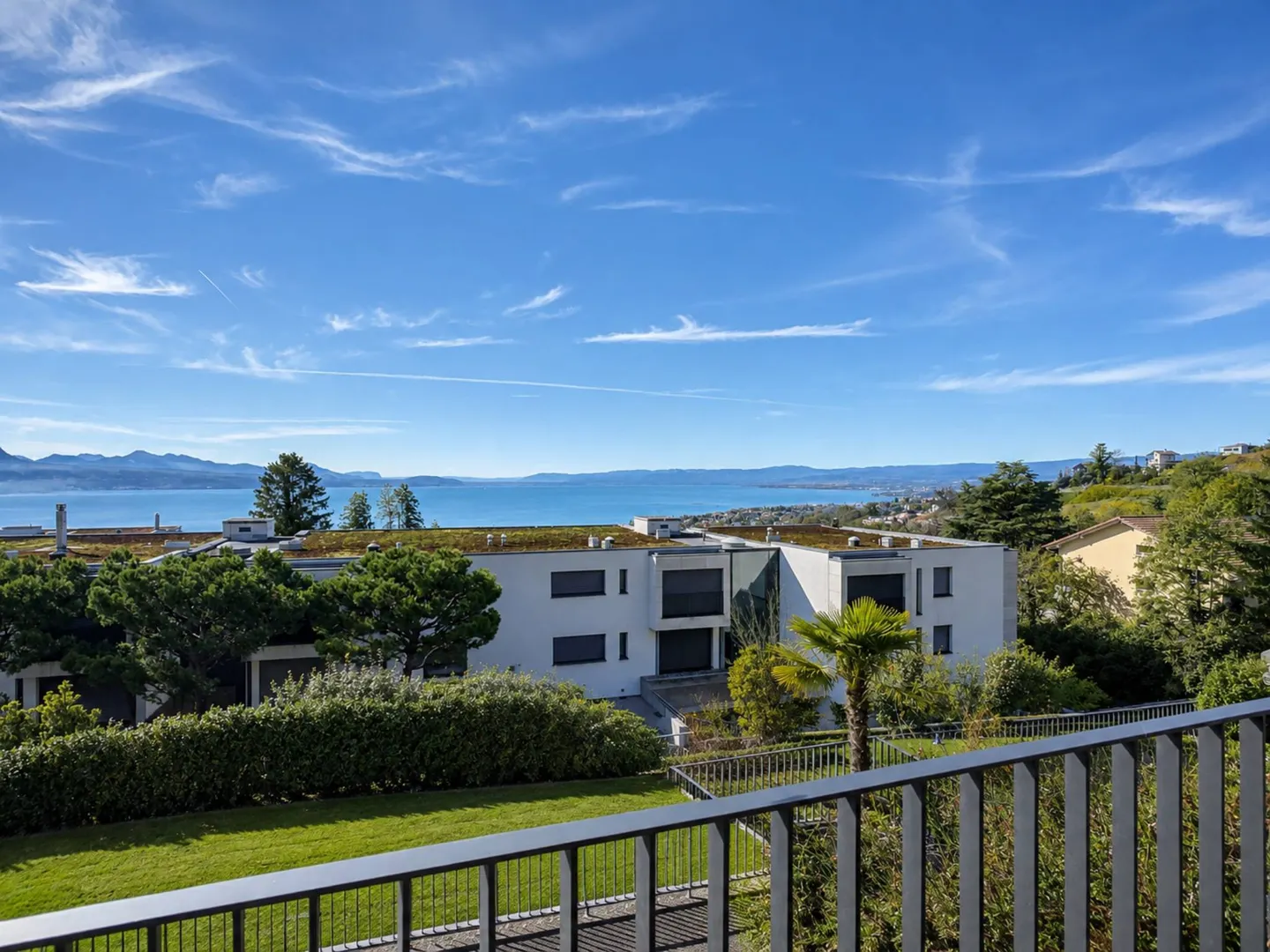 Appartamento di Lusso con Vista Lago - Foto 7 di 13