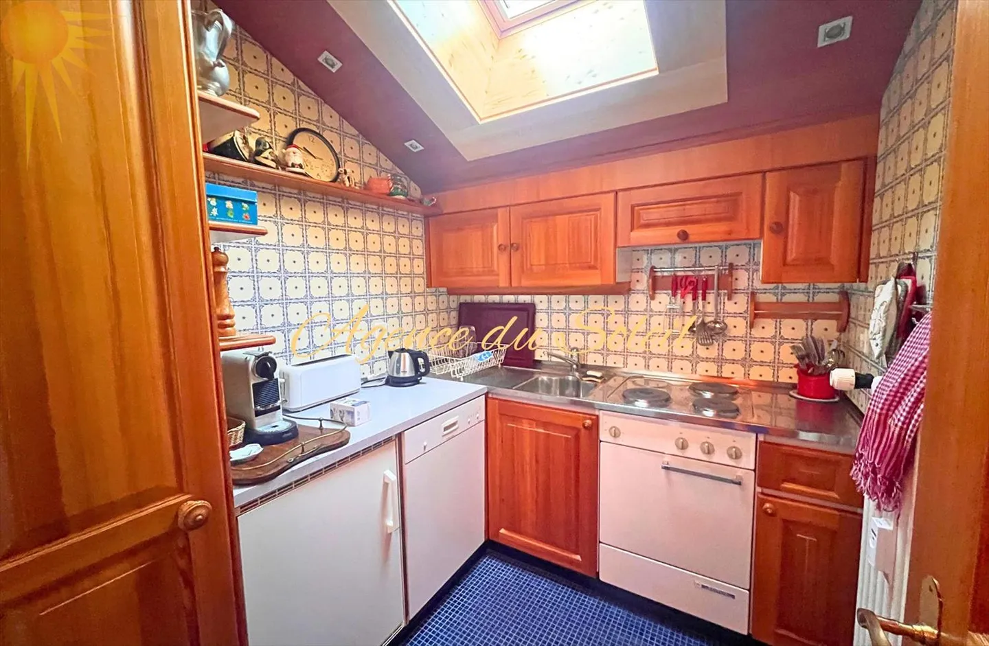 Two stunning penthouse apartments in the heart of Crans-Montana! - Photo 11 of 13