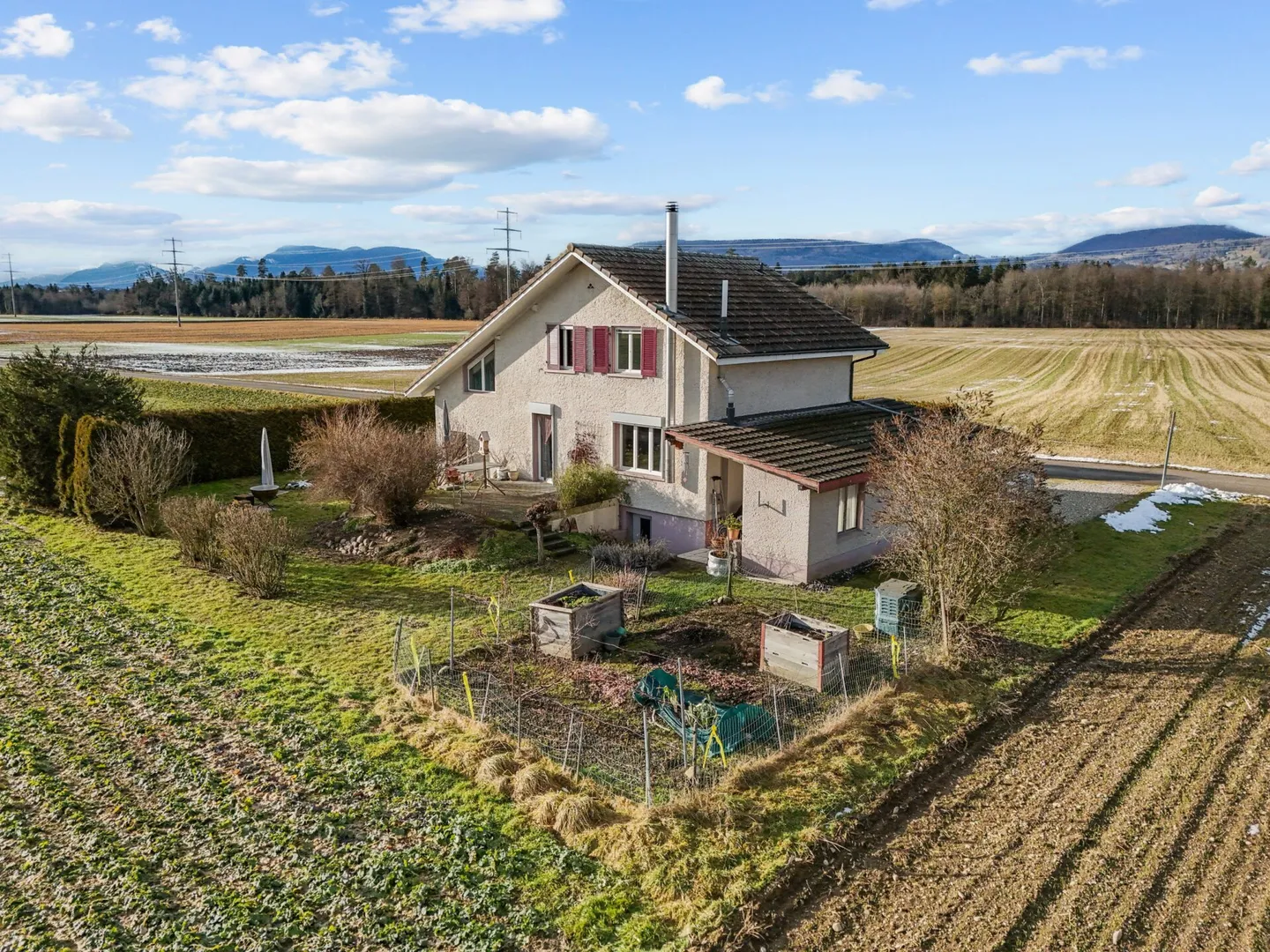 UNA VERA RARITÀ - TRANQUILLA, ISOLATA E PIENA DI CHARME - Foto 1 di 16