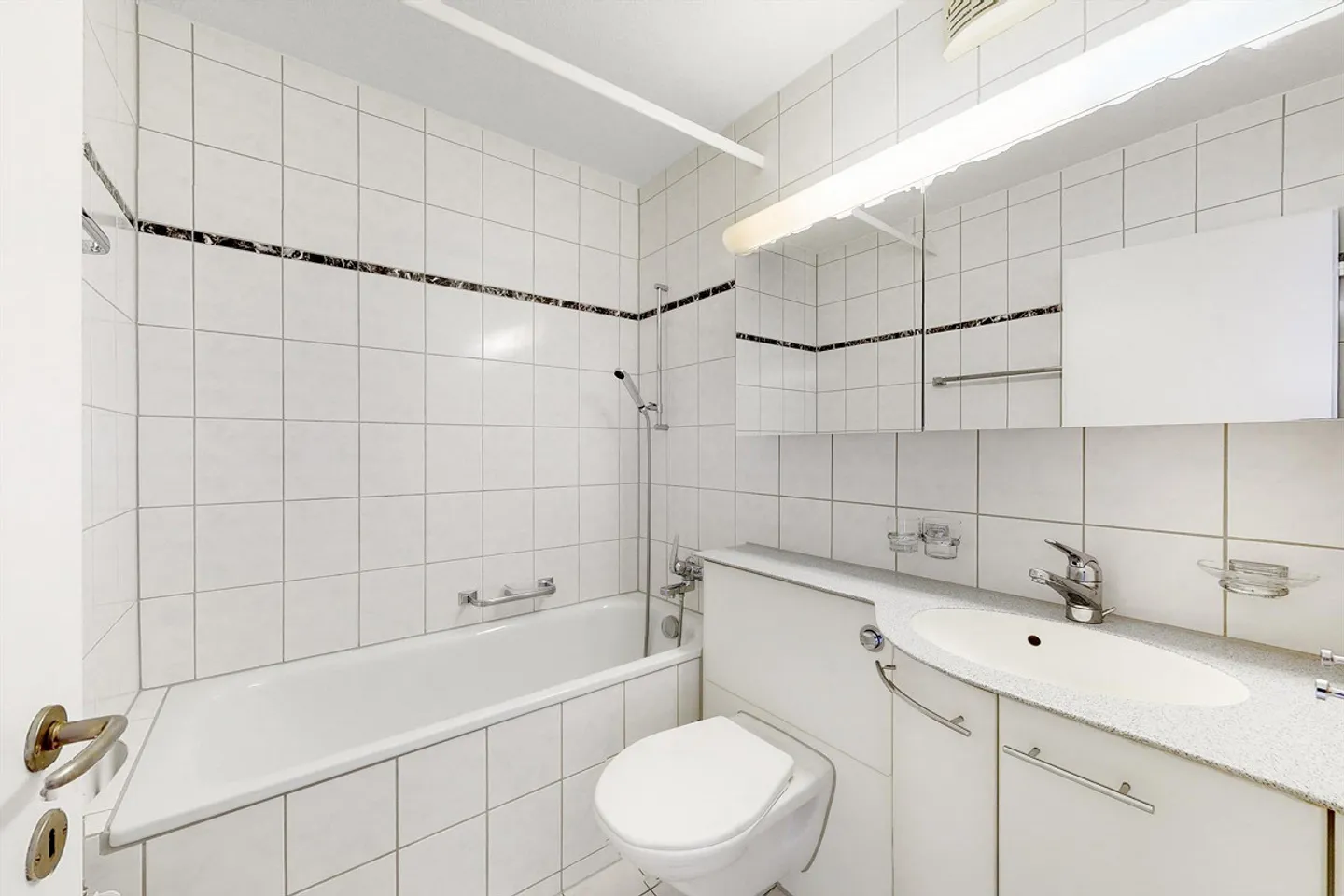 Charmante Wohnung mit Stadtblick - Foto 3 von 4