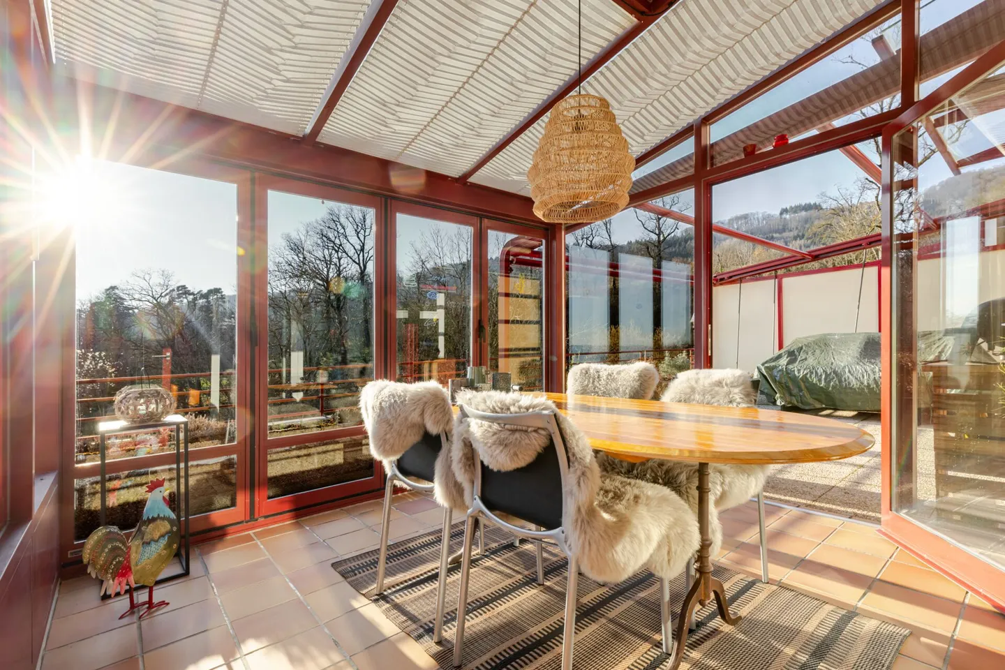 Appartamento da sogno di 6,5 stanze con vista panoramica sul lago di Bienne - Sensazione di vacanza garantita! - Foto 12 di 19