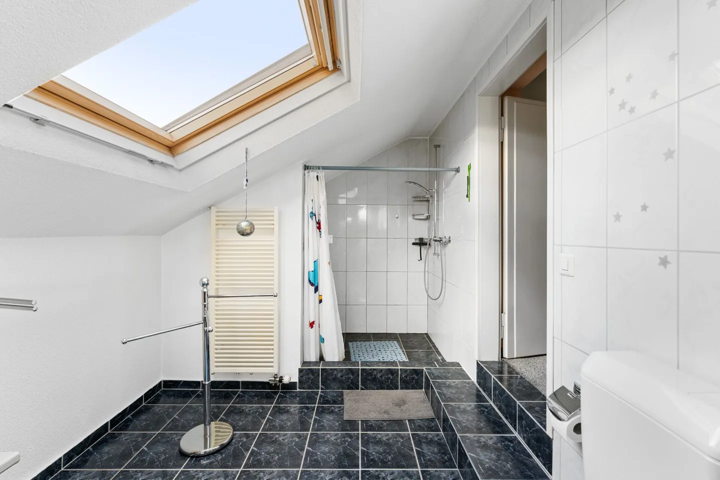 UNA VERA RARITÀ - TRANQUILLA, ISOLATA E PIENA DI CHARME - Foto 11 di 16