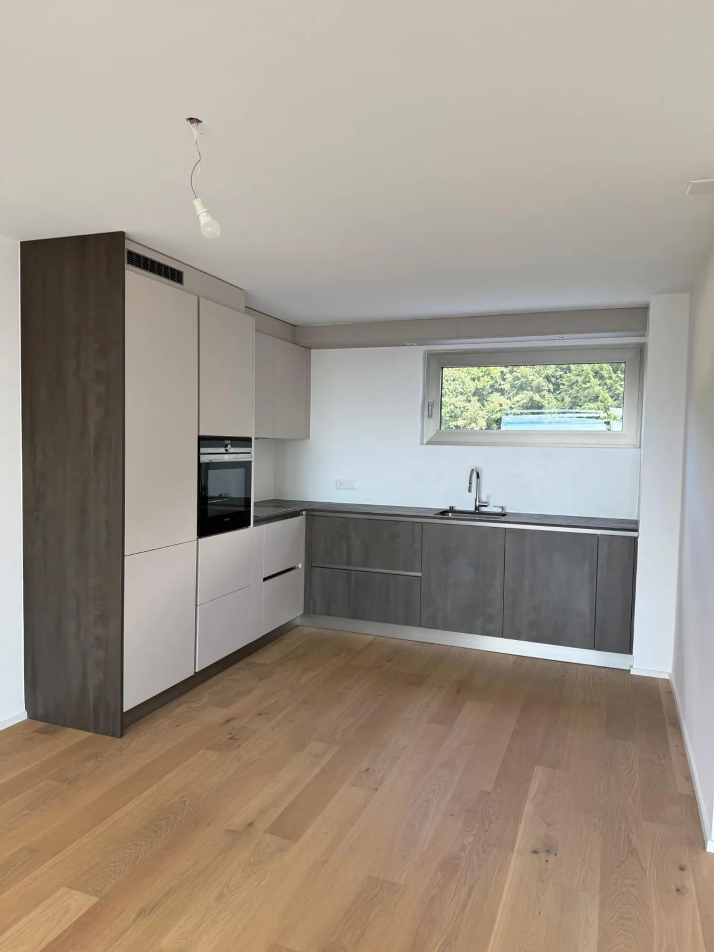 Penthouse de 2,5 pièces avec grande terrasse et vue sur le lac - Photo 4 sur 9