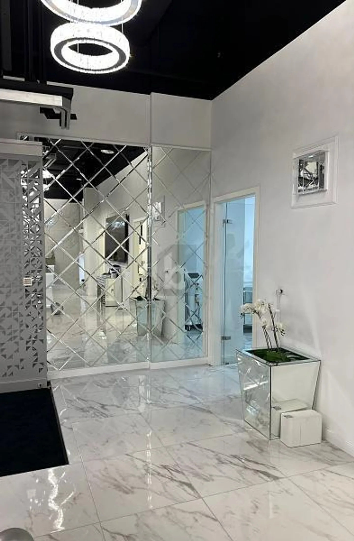 SALON ESTHÉTIQUE D'EXCEPTION - Photo 2 sur 4