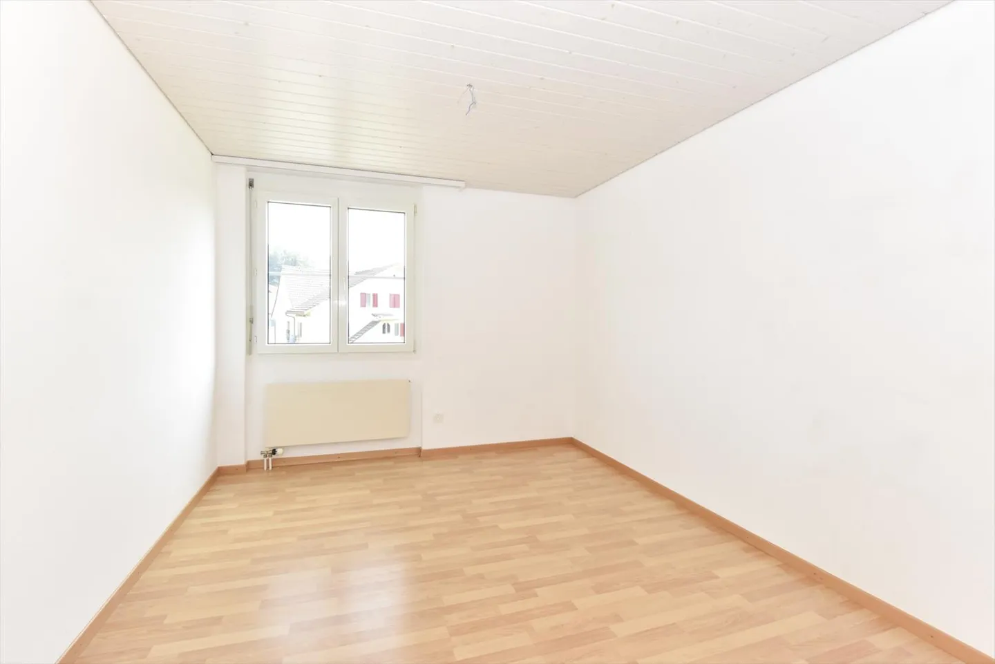 Geräumige Wohnung an schöner Lage - Foto 3 von 10