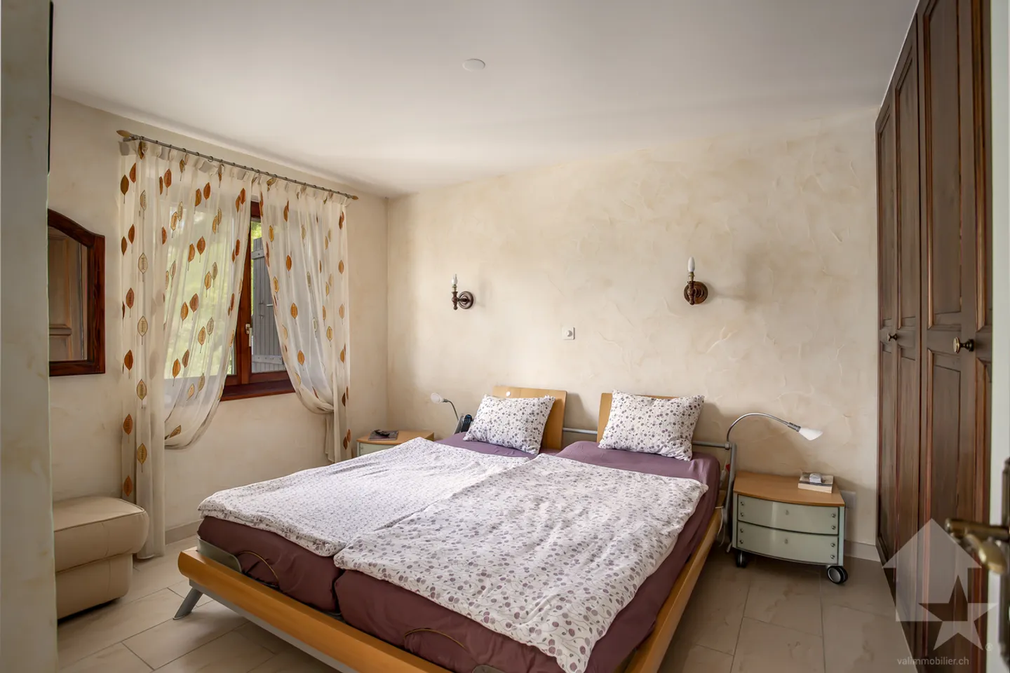 Villa spaziosa di 7,5 stanze, 245 m² + garage/laboratorio al piano terra, 137 m² - Foto 6 di 20