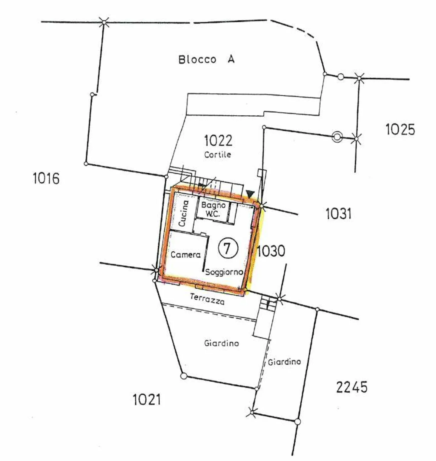 Casa nel centro del villaggio (Nucleo) di Losone con due appartamenti di 2 stanze - Foto 4 di 7