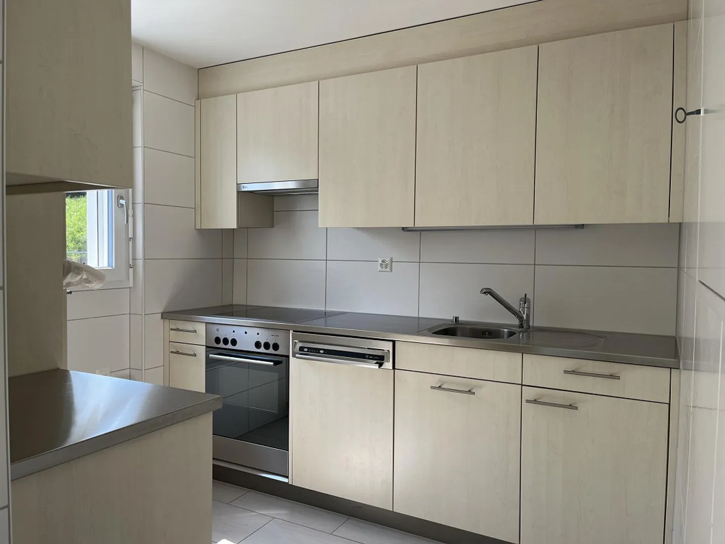 Helle 4.5 Zimmer Wohnung mit Balkon - Foto 2 von 13