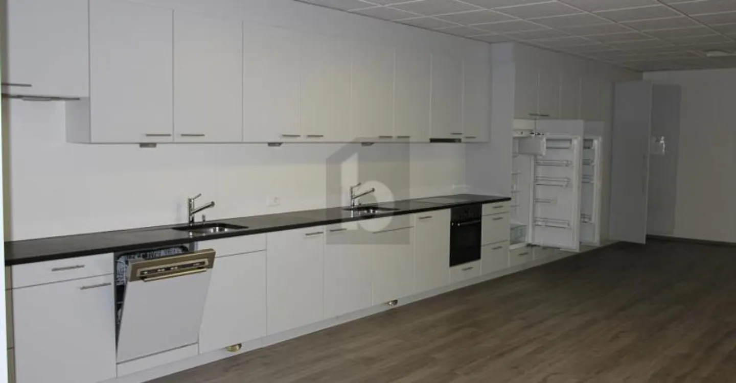 UFFICIO MODERNO - Foto 5 di 6