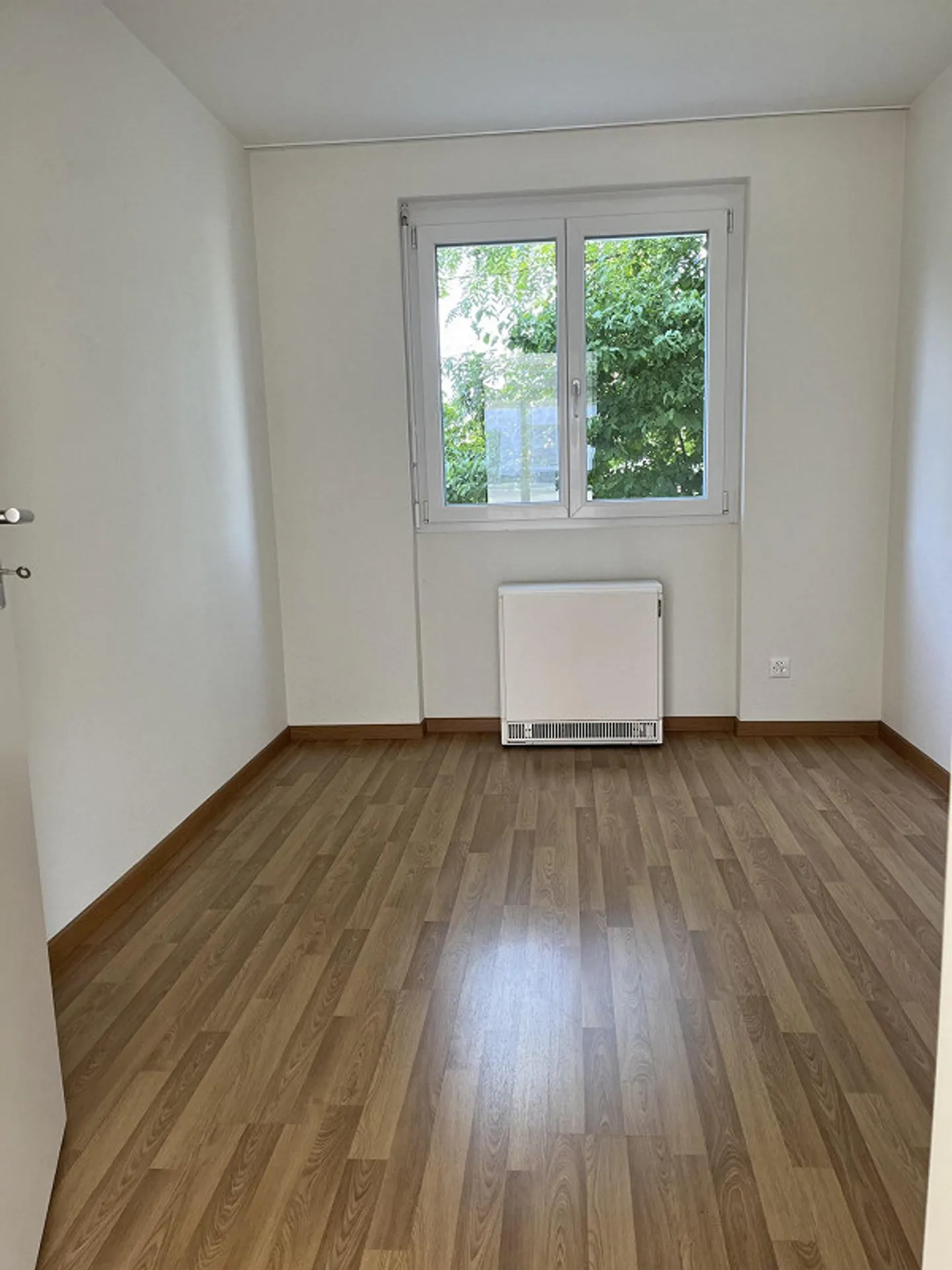 Helle 4.5 Zimmer Wohnung mit Balkon - Foto 8 von 13