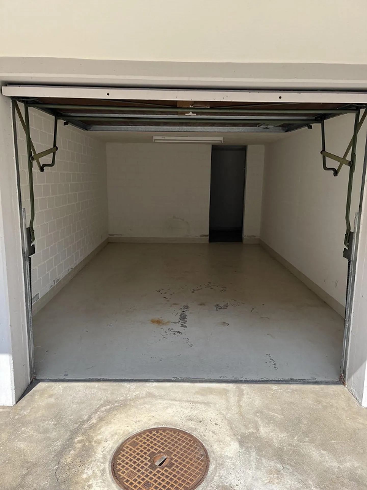 Helle 4.5 Zimmer Wohnung mit Balkon - Foto 11 von 13