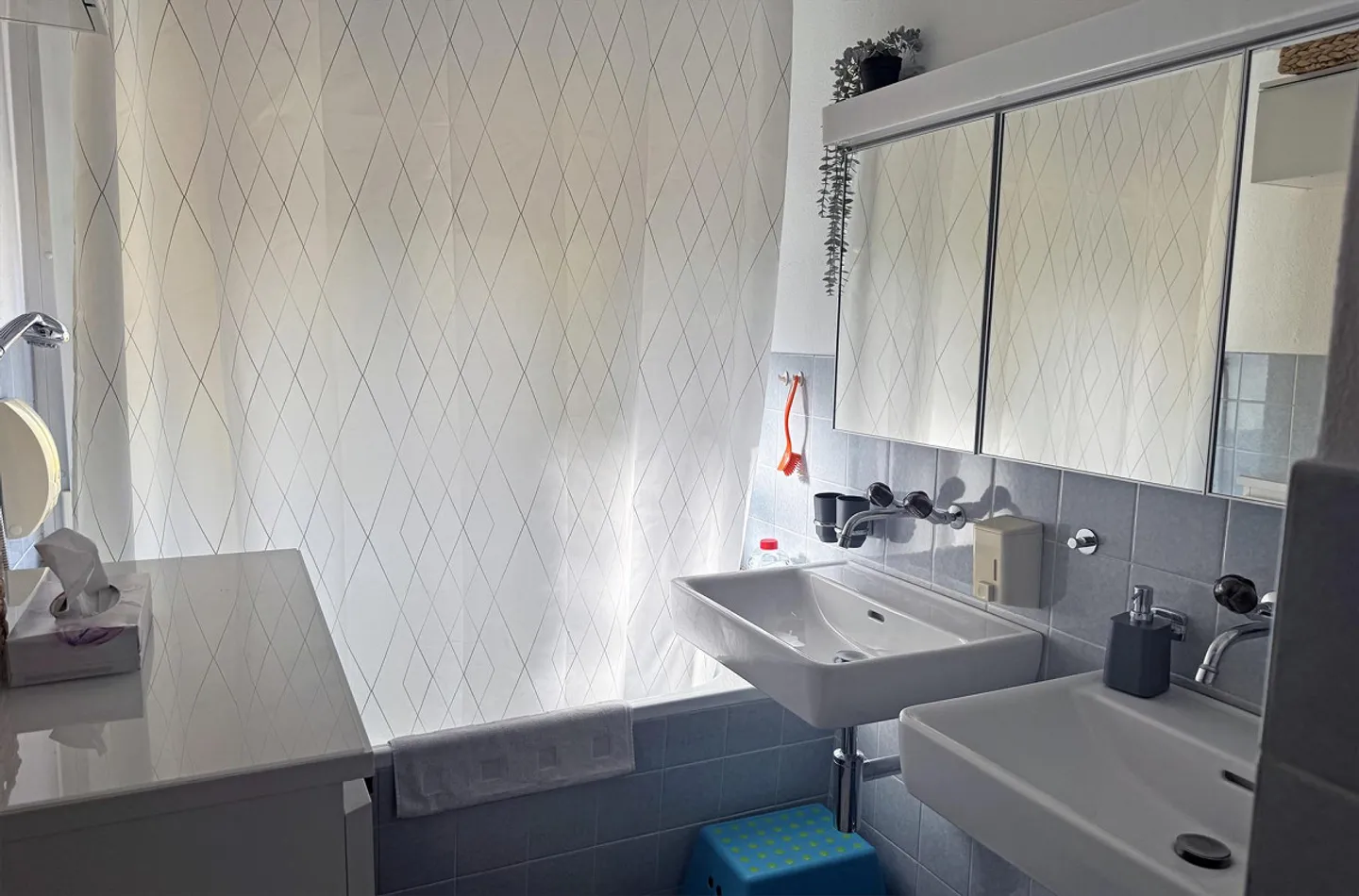 "4-Familienhaus mit Potenzial - Ittigen" - Foto 7 von 14