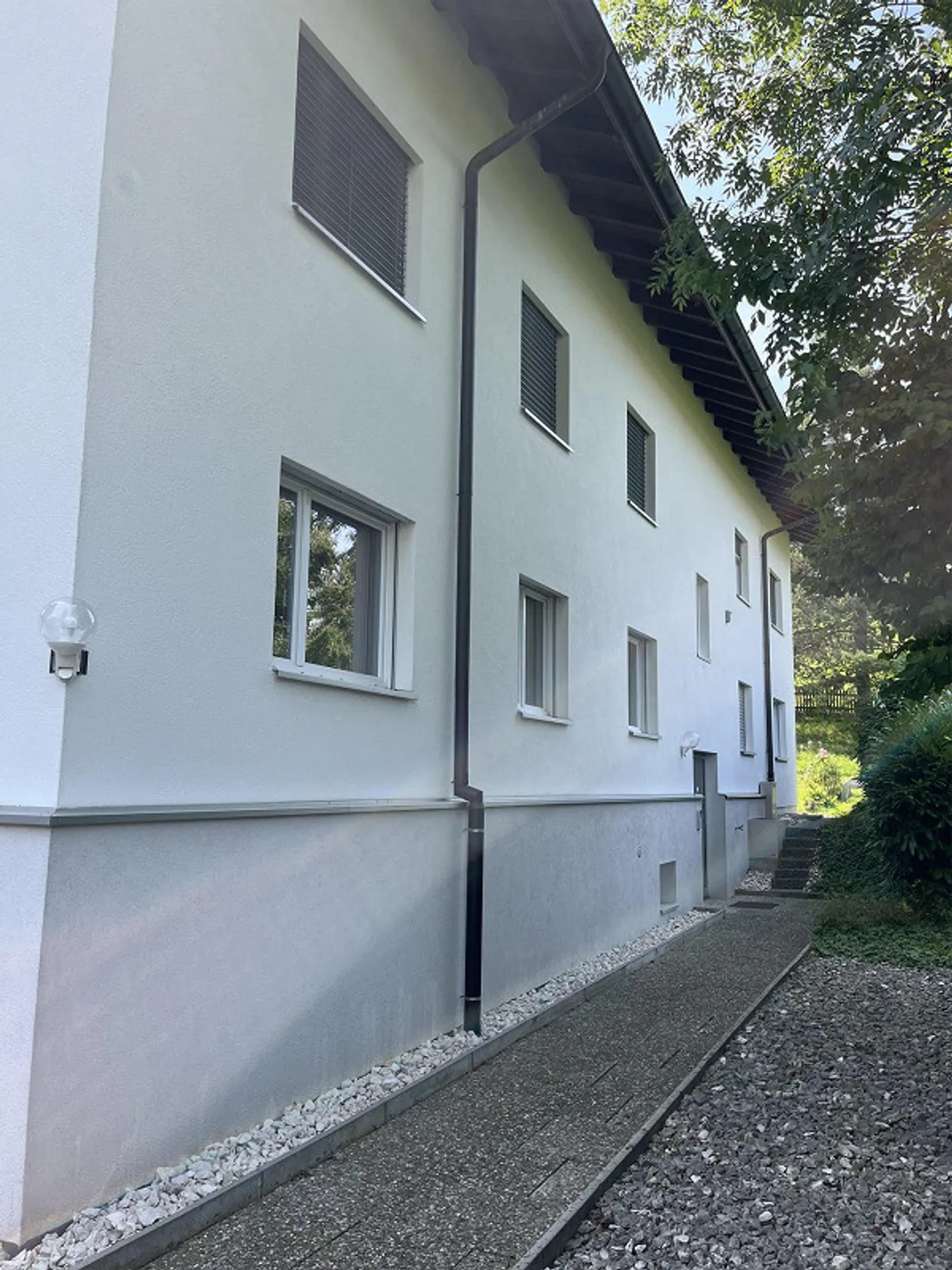 Helle 4.5 Zimmer Wohnung mit Balkon - Foto 13 von 13