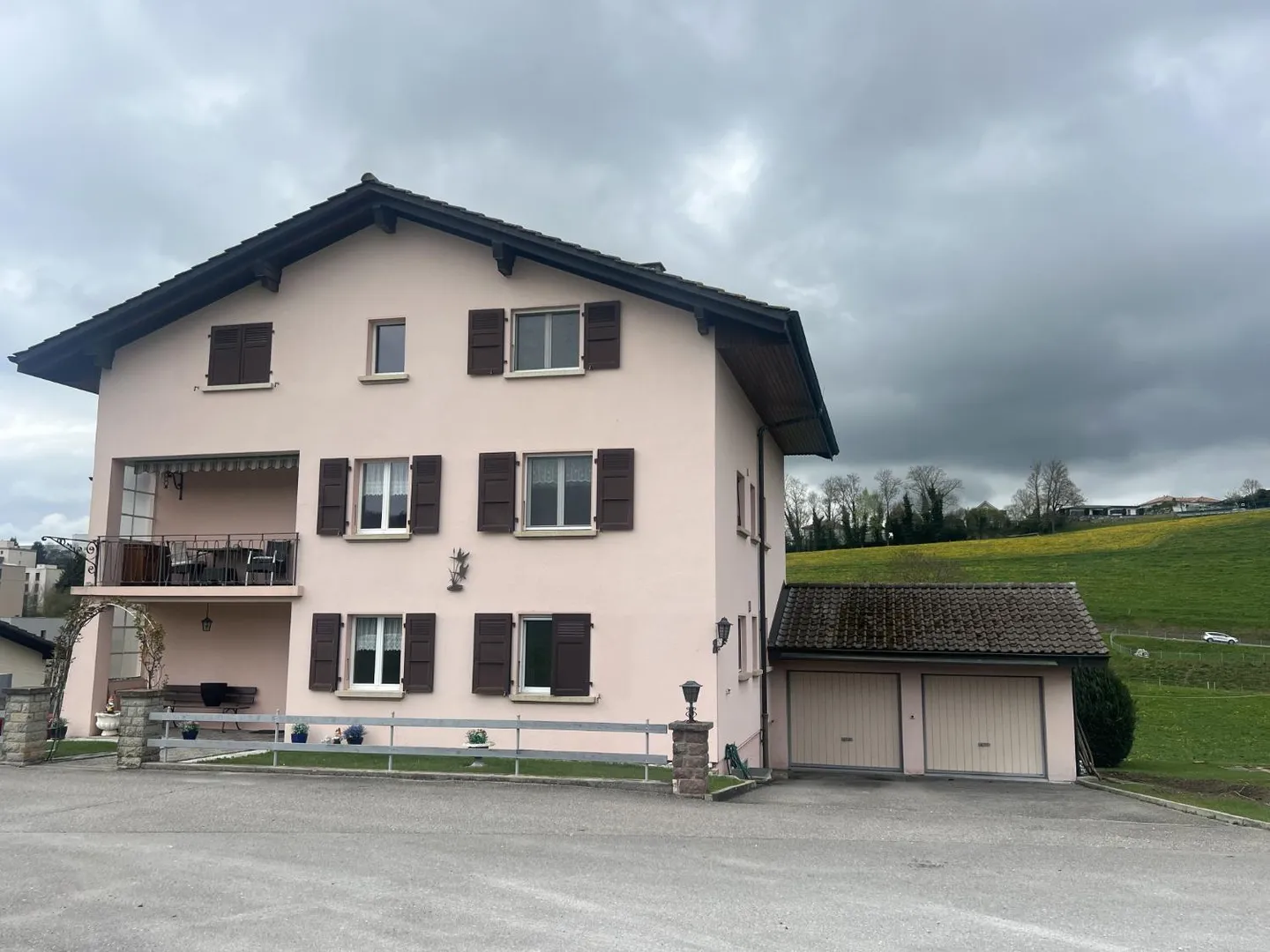 Zu vermieten - 4,5-Zimmer-Wohnung in Mézières - Foto 1 von 12