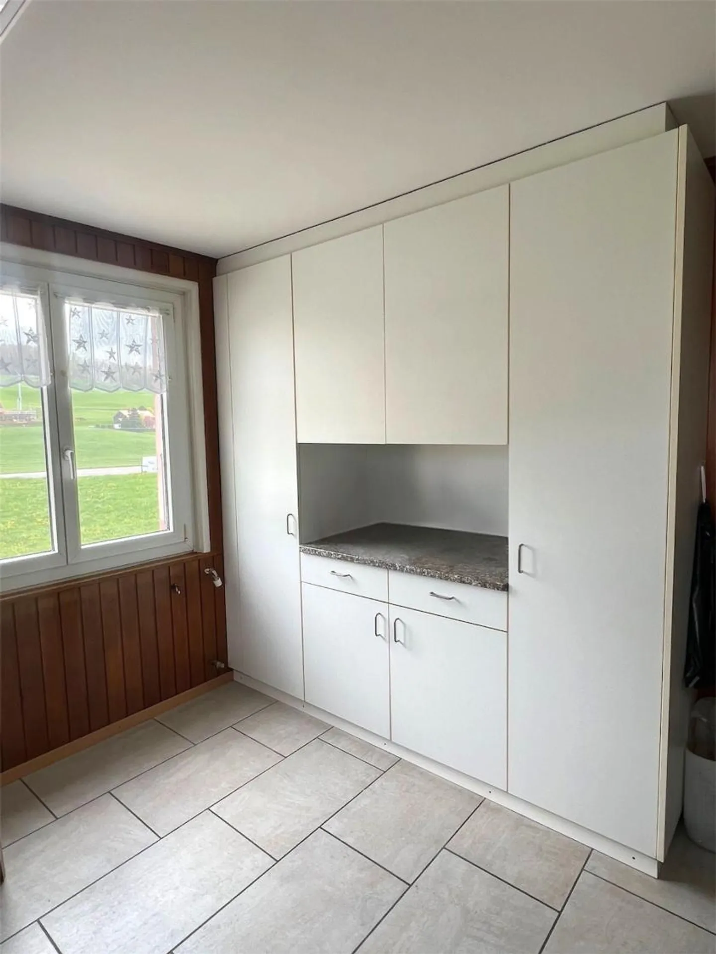 Zu vermieten - 4,5-Zimmer-Wohnung in Mézières - Foto 3 von 12