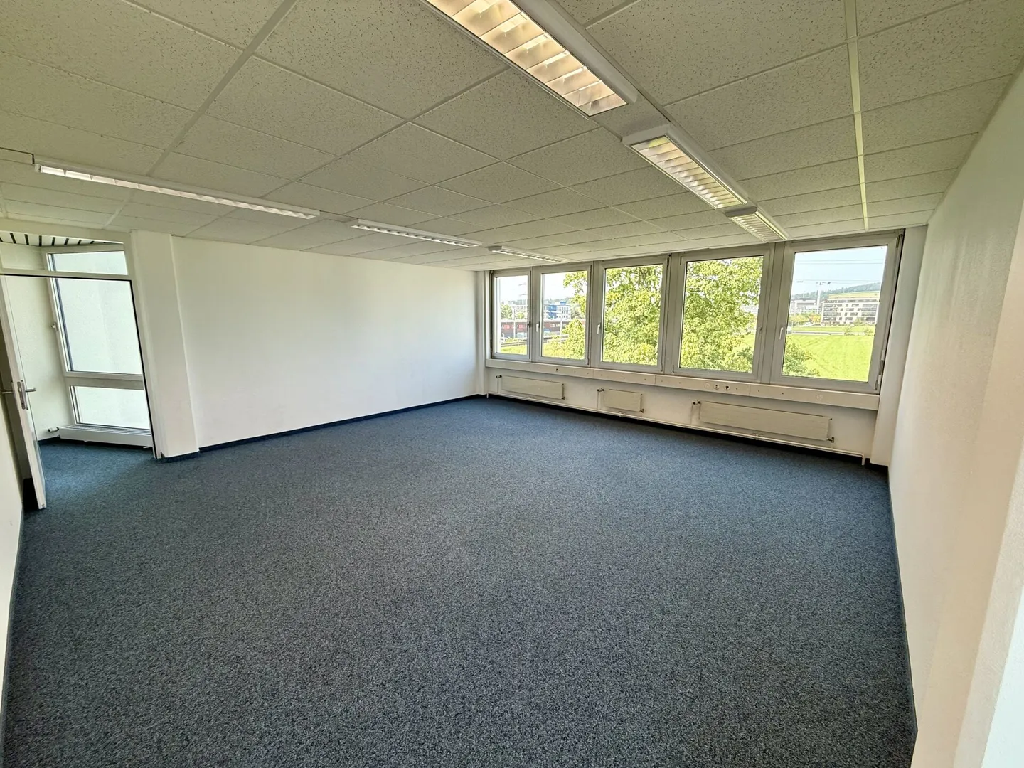 Office in Baar - Photo 4 of 13