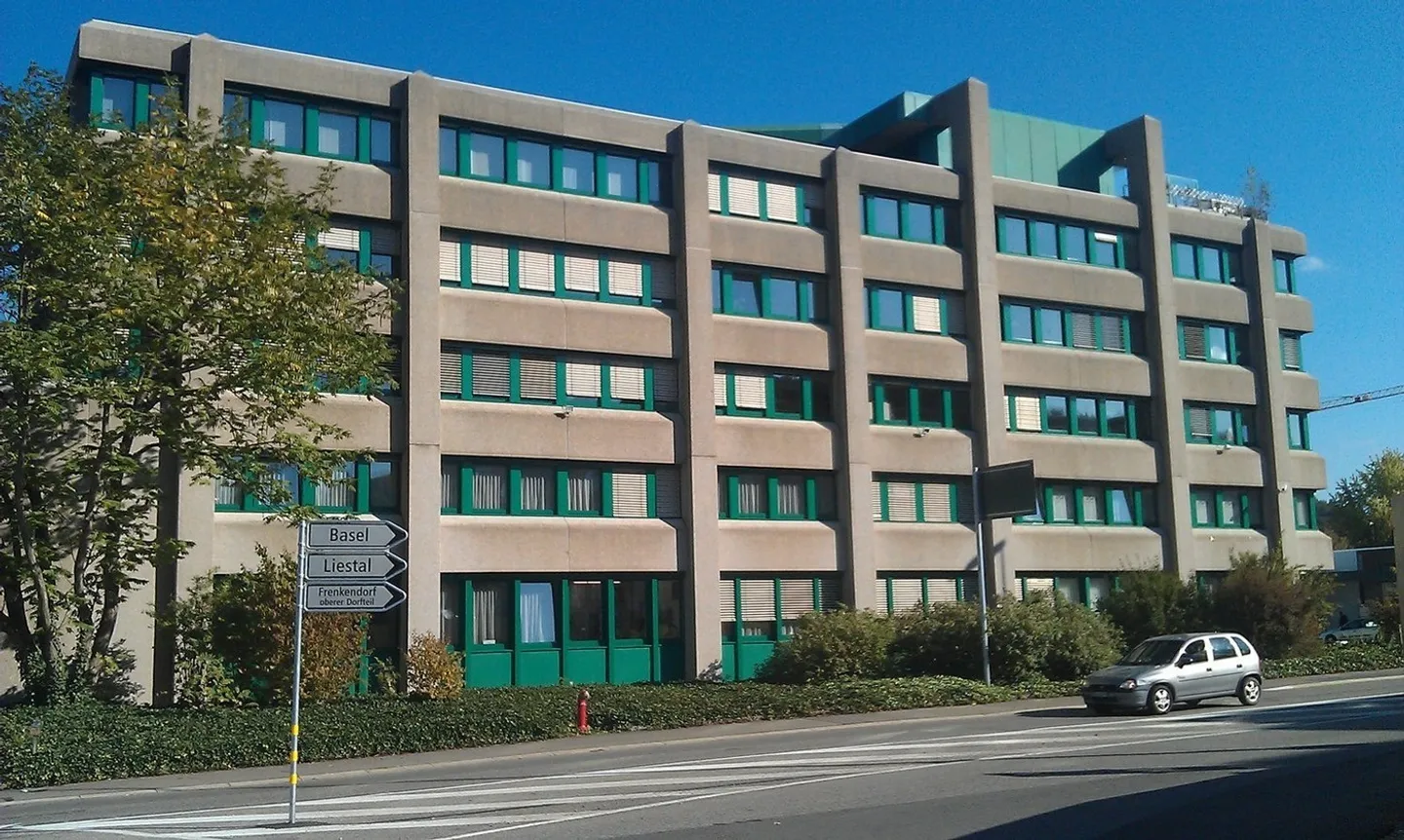 Diverse Einstellplätze zu vermieten - Photo 2 sur 2