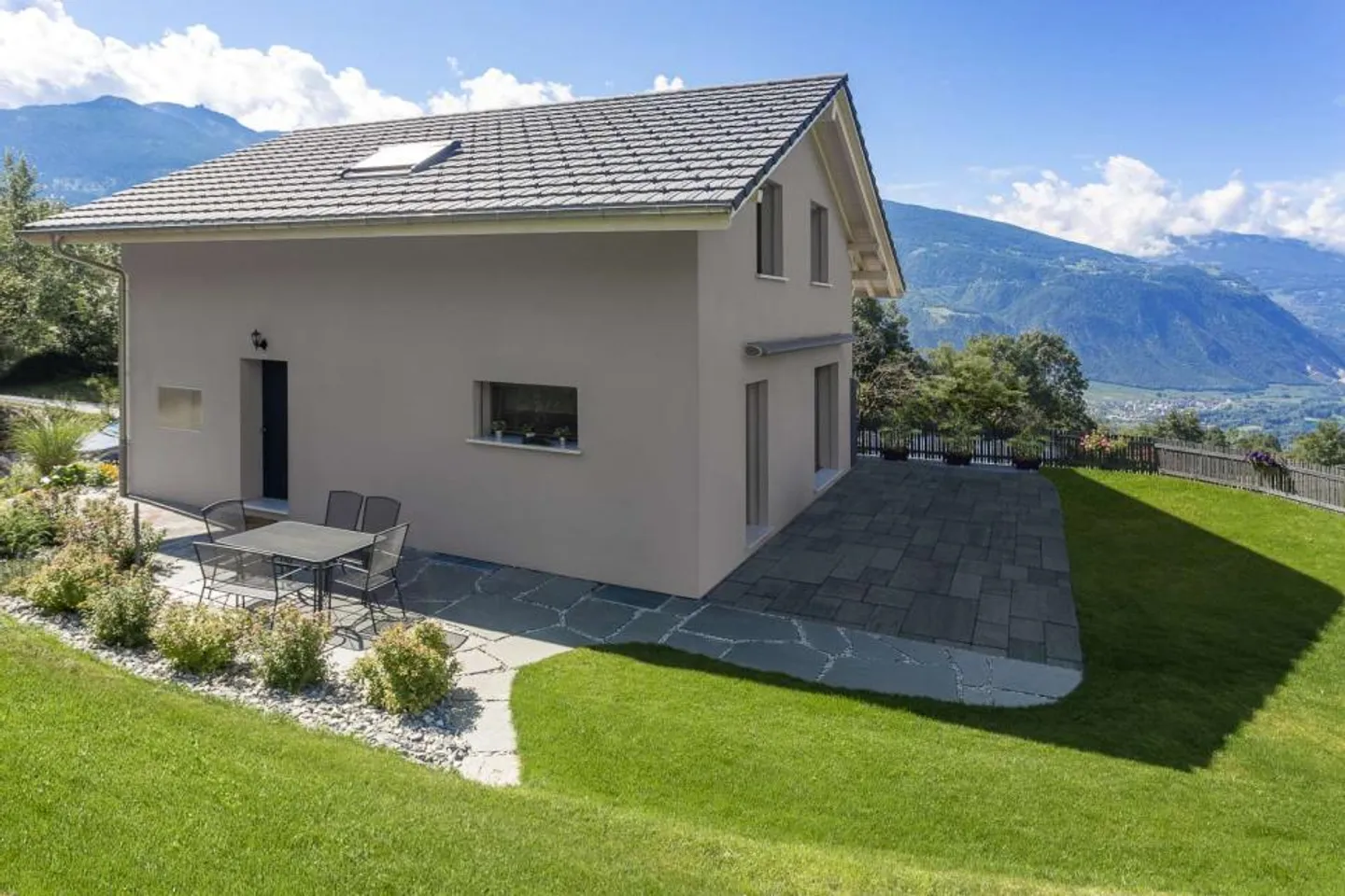 Villa con vista sul Lago di Ginevra e sulle Alpi a partire da 889 CHF/mese! - Foto 2 di 9