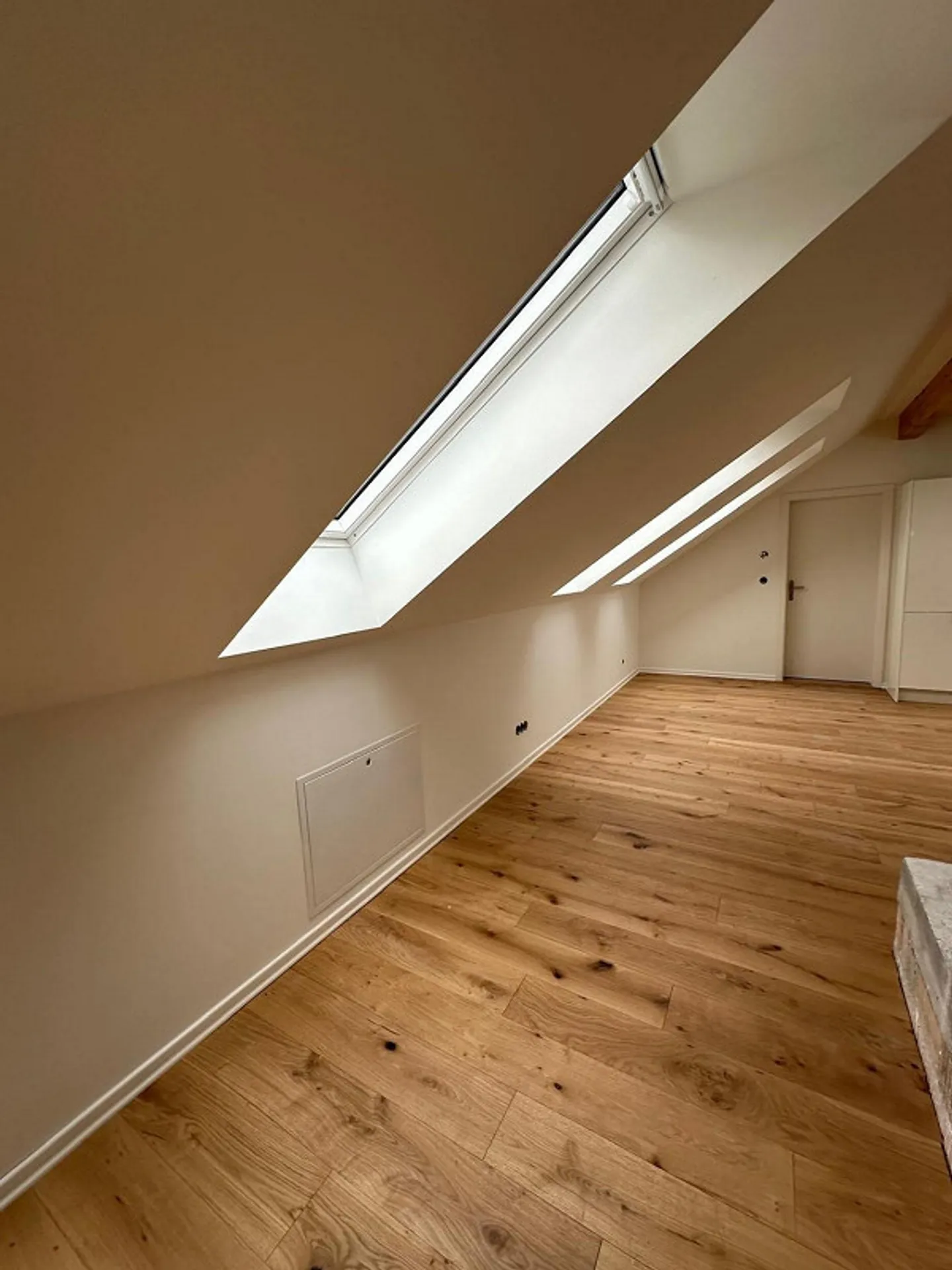 Modernes Apartment mit Cabriofenster - Foto 7 von 13